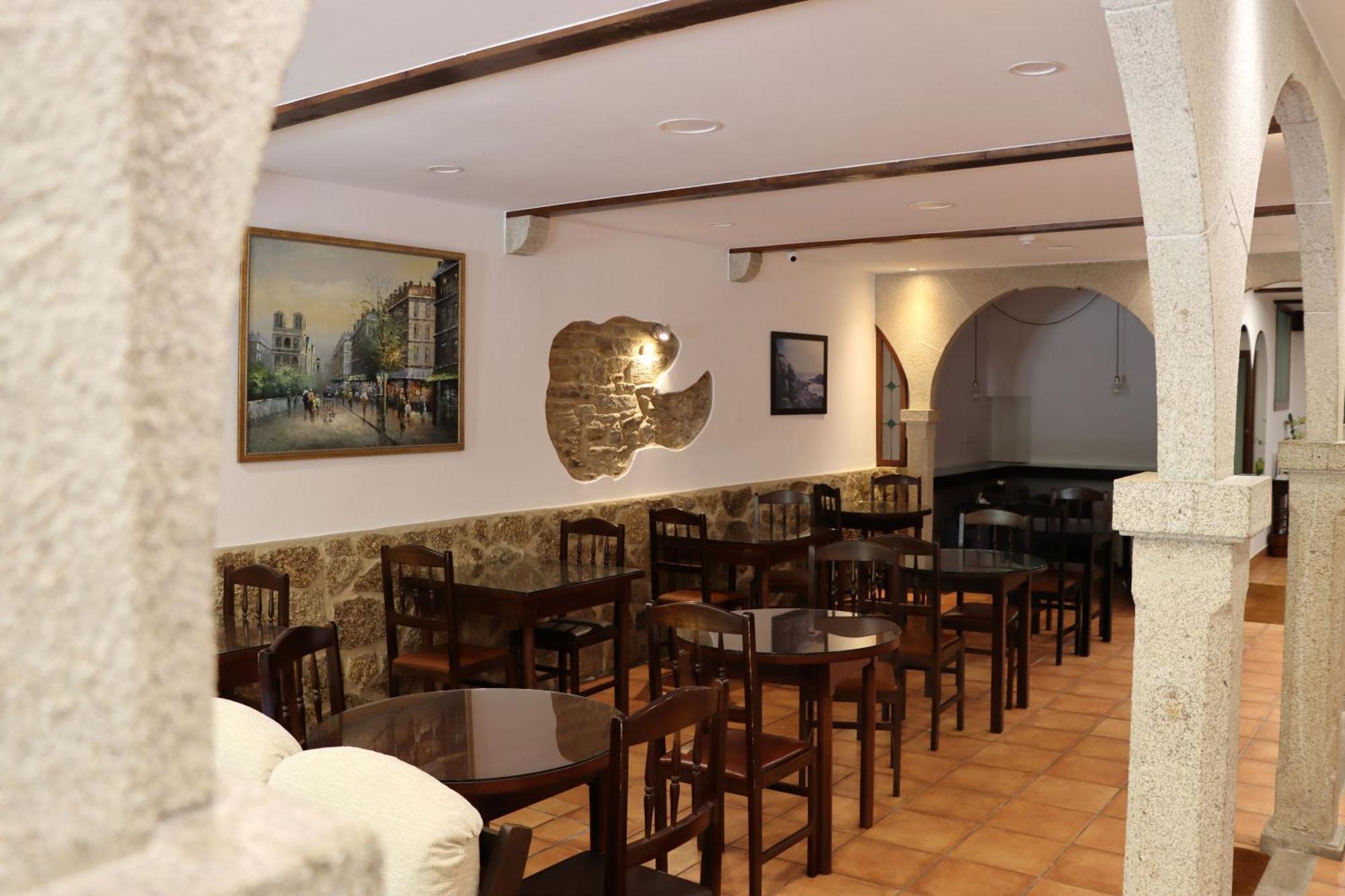 Hotel Pazos Alba ซานติอาโก เด กอมโปสเตลา ภายนอก รูปภาพ