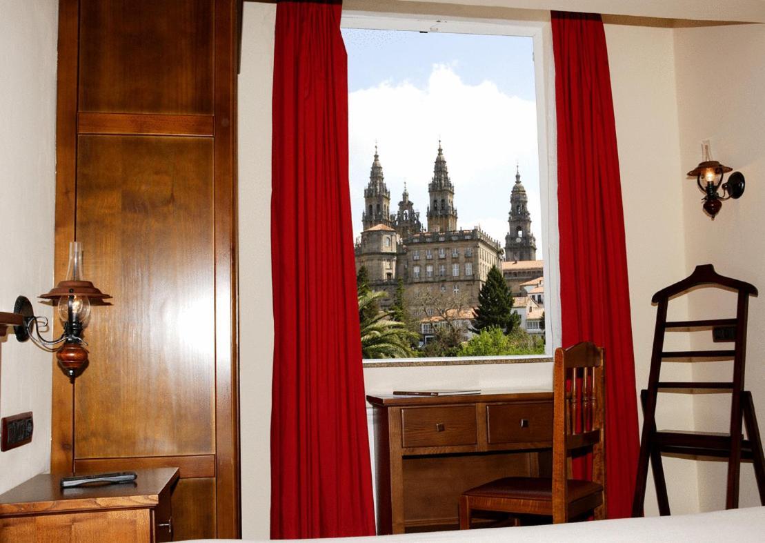 Hotel Pazos Alba ซานติอาโก เด กอมโปสเตลา ภายนอก รูปภาพ